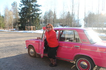 Annukka Hämäläisen vaaleanpunainen paholainen ja Leena Hämäläinen.